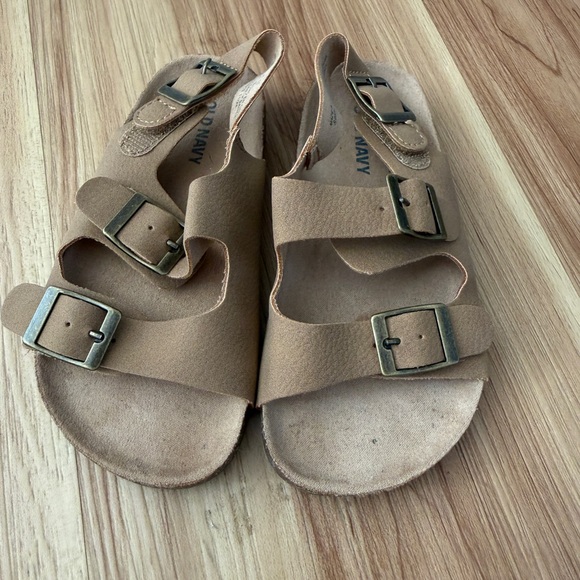 Old Navy Other - Old Navy Toddler Beige Buckle Sandals